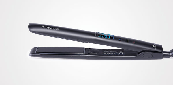 Piastre per capelli Elma Beauty Shop Perfect 250° con piastra in ceramica e rivestimento in titanio per styling professionale