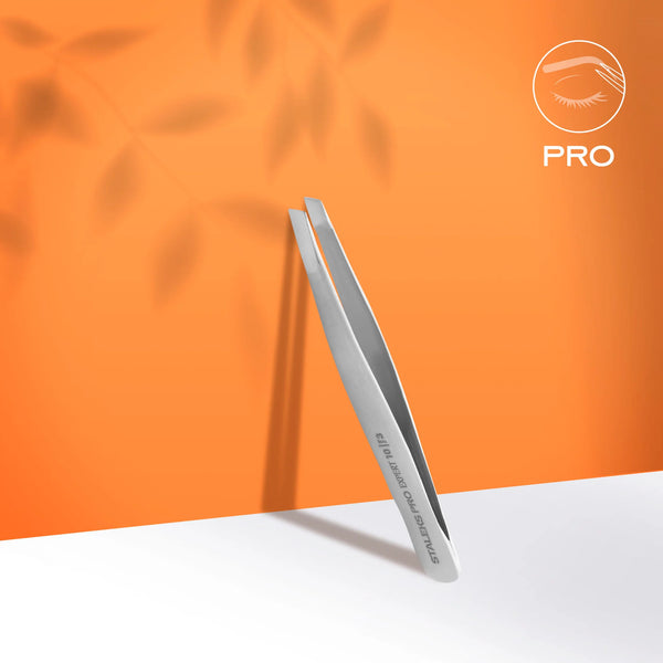 Pinzetta sopracciglia Elma Beauty Shop STALEKS PRO EXPERT TE-10/3 con punte precise per modellare le sopracciglia.